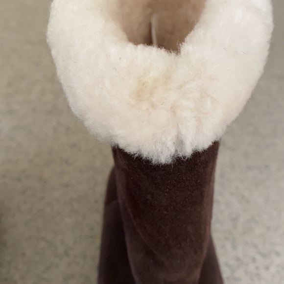 Michael Kors brown suede shearling lined winter boots - Picture 3 of 6